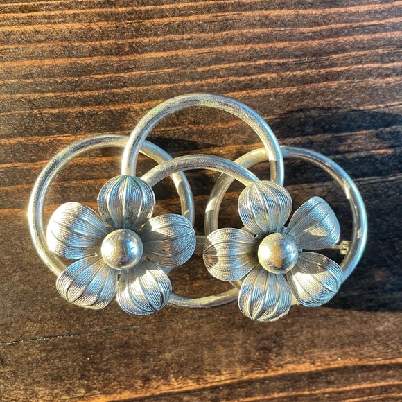 Two flower silver pin - Picture 6 of 7